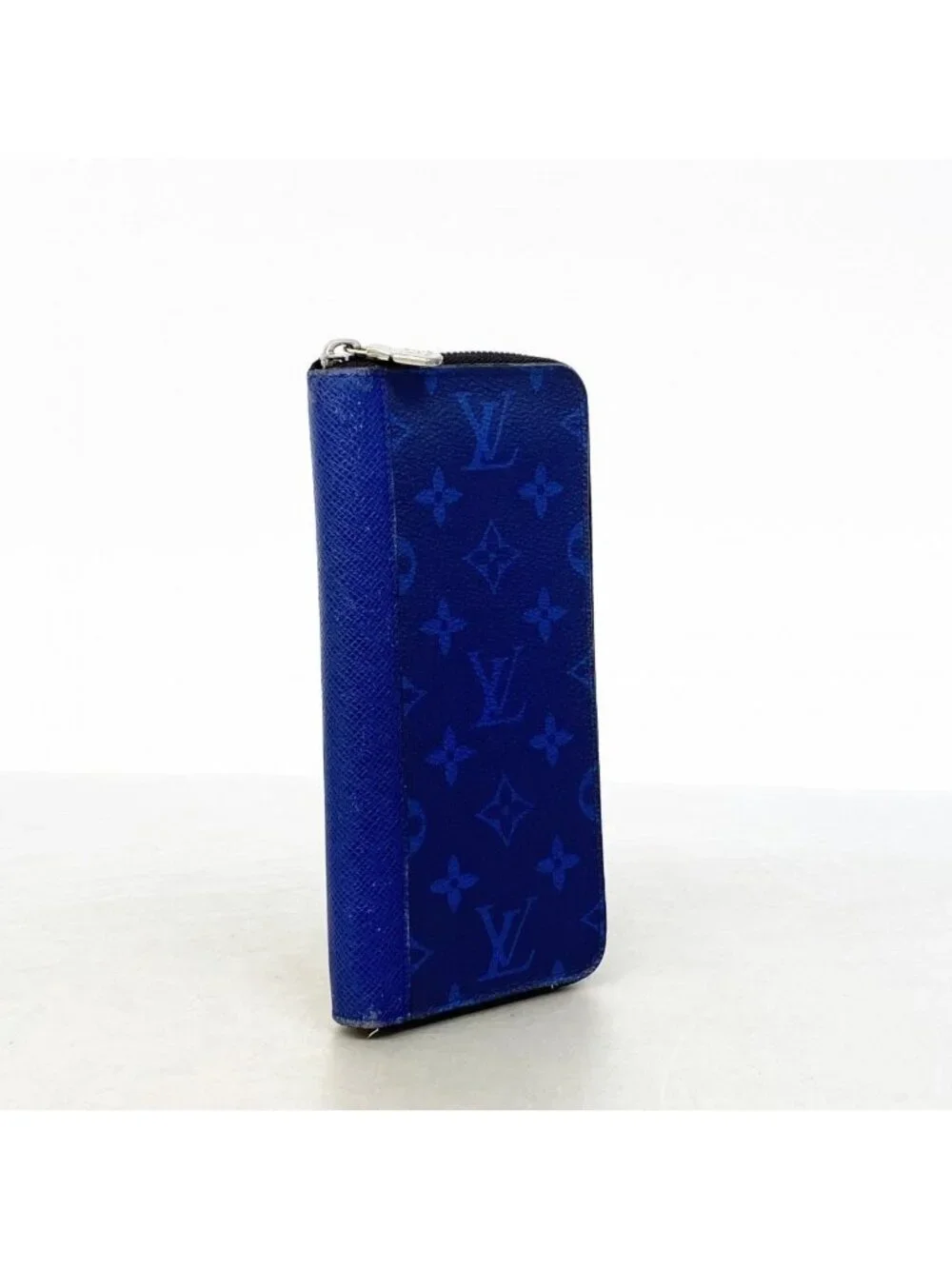 Louis Vuitton this authentic